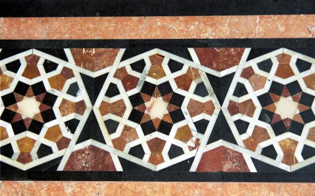 (Fulvio Spada, Marble floor, Damascus, flickr.com)