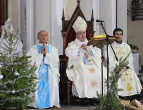 Mass is served in a church in Novi Sad (Tanjug)