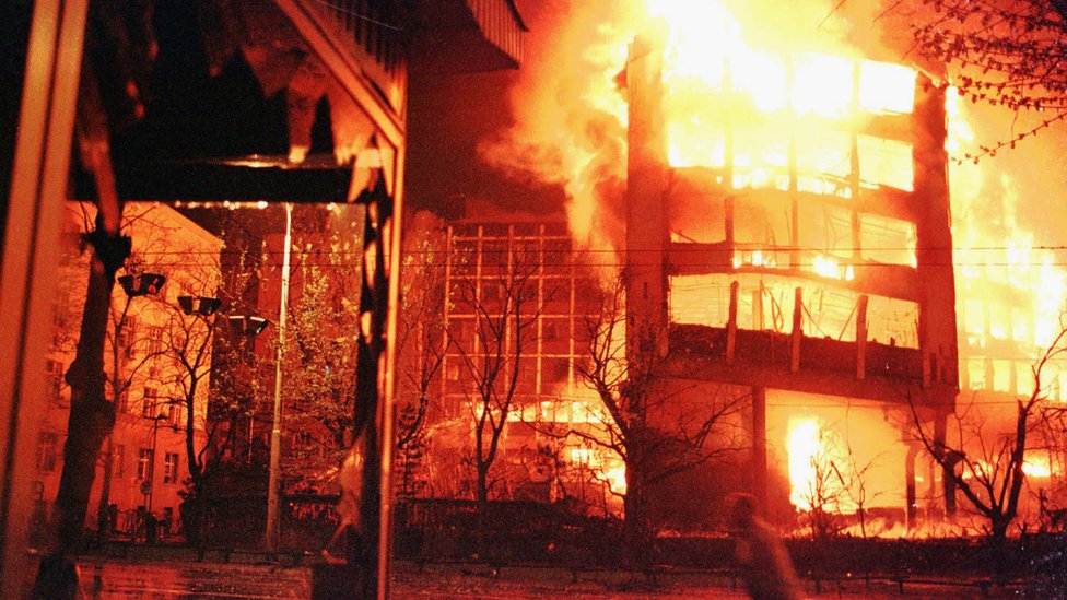 Zgrada MUP-a Srbije u centru Beograda bombardovana je 3. aprila 1999. godine/Getty Images