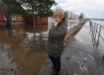 ena u poplavljenom Orenburgu/Getty Images