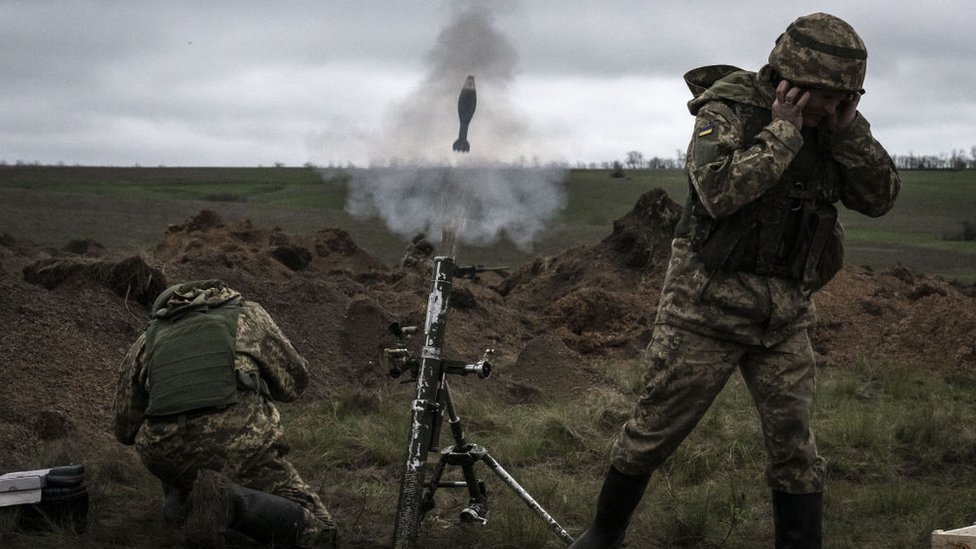 Ukrajini sada oajniki nedostaje municije, delom zbog politikih arki u zapadnim zemljama/Getty Images