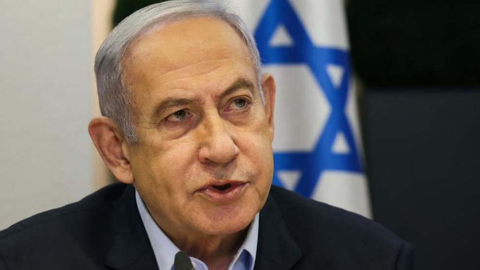 Benjamin Netanjahu je pod pritiskom u zemlji - jedni trae njegovu ostavku, drugi da bude odluniji u napadima na Pojas Gaze/EPA