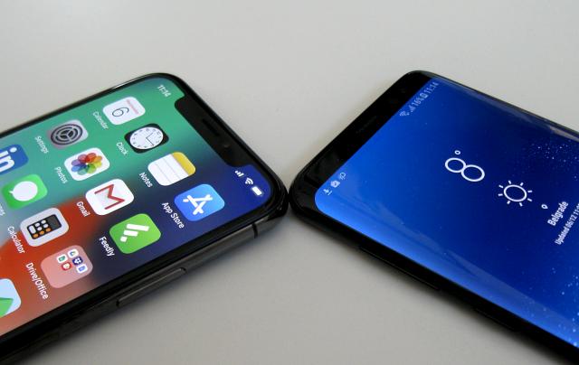 Samsung Galaxy S8 i iPhone X (Foto: Ivan Jelić / B92)