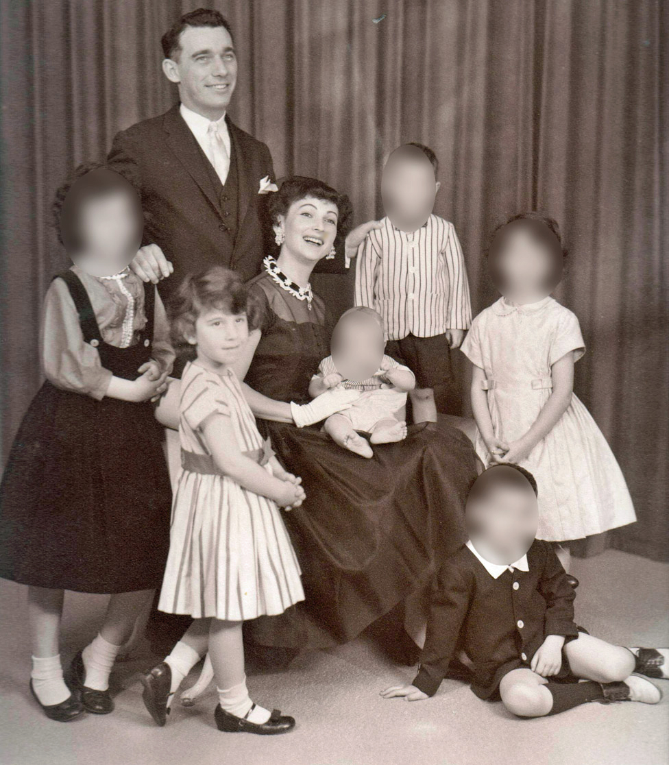 Margoina porodica pre roenja njenog najmlaeg brata, Njujork, 1961/BBC