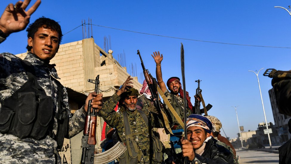 Sirijske demokratske snage, uglavnom sainjene od kurdskih boraca, prevodile su borbu protiv militanata Islamske drave/Getty Images