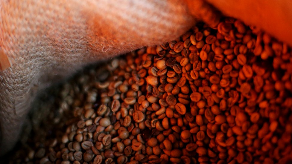 vajcarska ima 15.000 tona kafe u zalihama - to je dovoljno za tromesenu krizu/Reuters