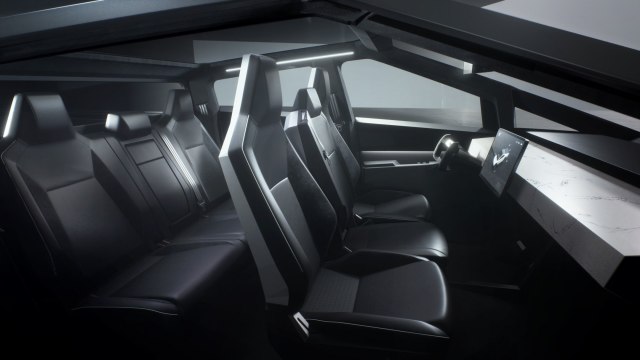 U zavisnosti od konfiguracije, u putniku kabinu moe da se smesti do 6 osoba, u dva reda sedita (Foto: Tesla promo)