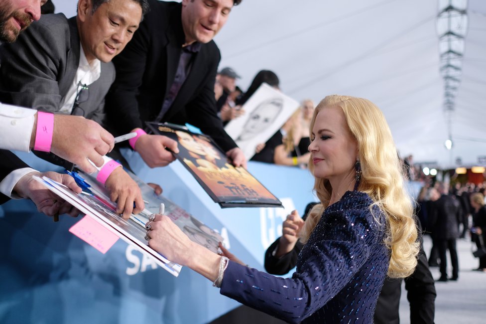 I Nikol Kidman je davala autograme/Getty Images