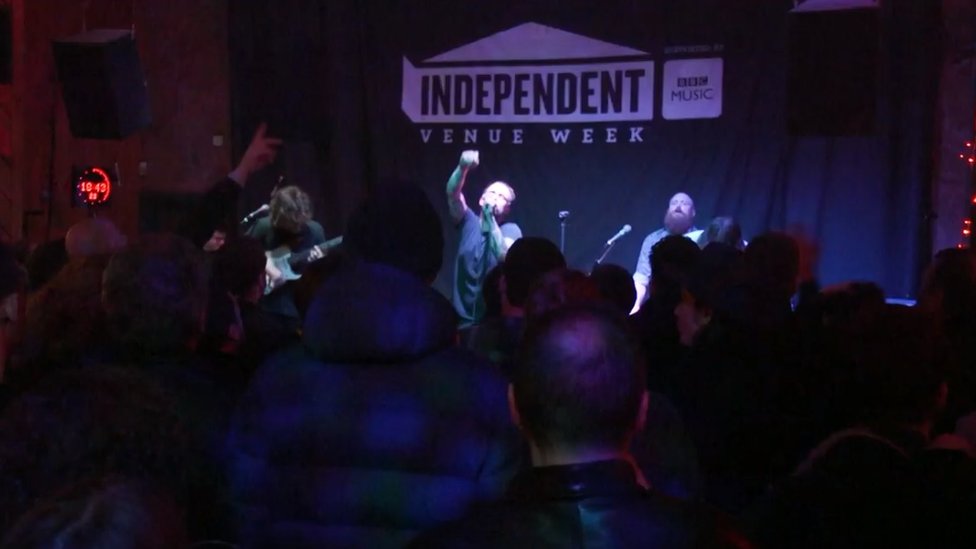 Idles nastupaju u Studiju 2 u Liverpulu na Nedelji nezavisnih klubova 2019. godine/IVW/Blue Hippo Media