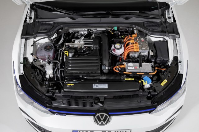 Plug-in hibrid Golf GTE (Foto: VW promo)