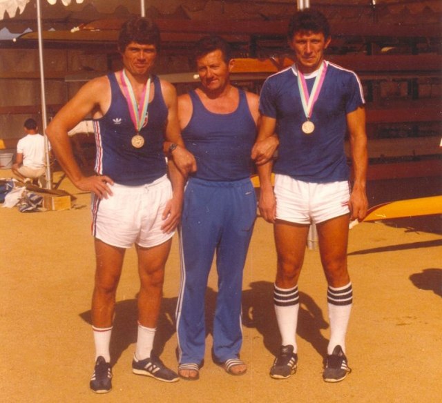 Foto: Milorad Stanulov/sa Zoranom Paniem i trenerom Srboljubom Saratliem, Olimpijske igre Los Aneles 1984.