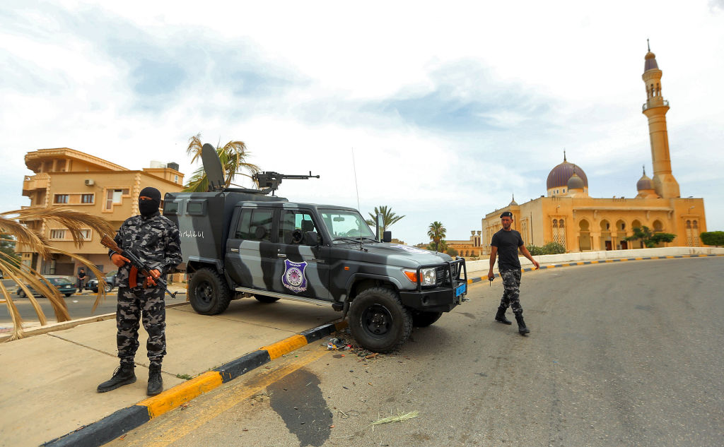 Kontrolni punkt u gradu postavljen poto su braa Kani i general Haftar proterani u junu 2020. godine/AFP