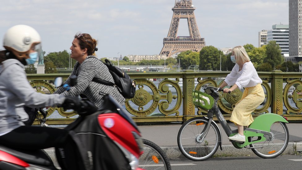 Zamenik gradonaelnika Pariza govori o revoluciji na dva toka/Getty Images