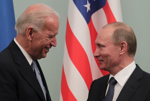 Foto: EPA/MAXIM SHIPENKOV