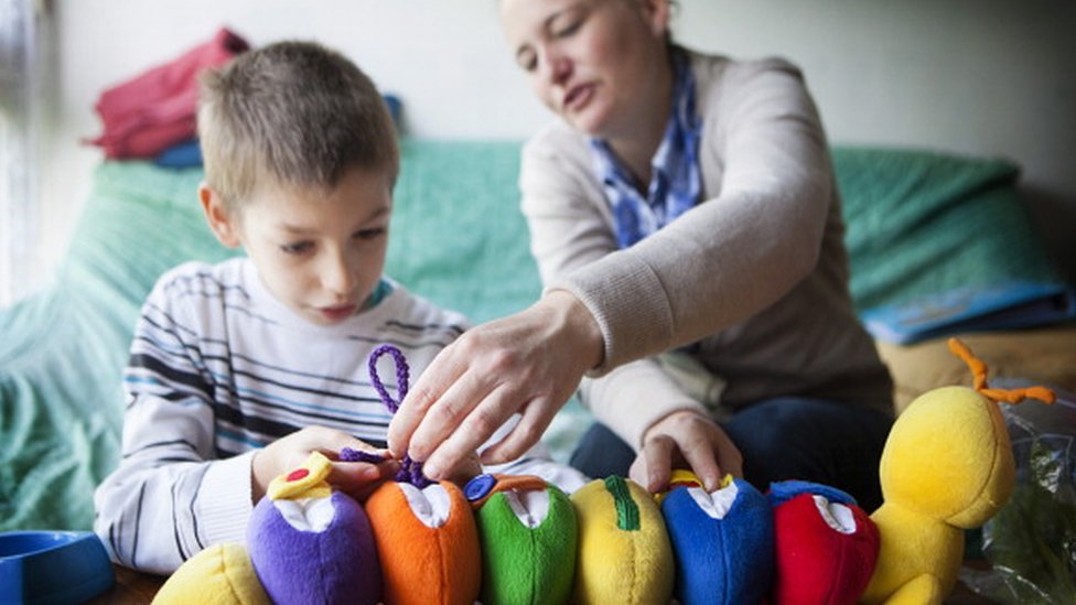 Udruenja procenjuju da u Srbiji ivi oko 70.000 ljudi sa poremeajima autistinog spektra/BSIP