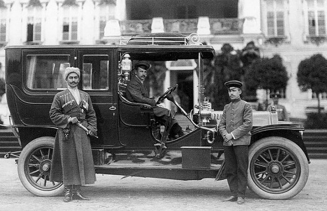 Mercedes-Benz i lièni vozaè cara Nikolaja II, Adolphe Kégresse