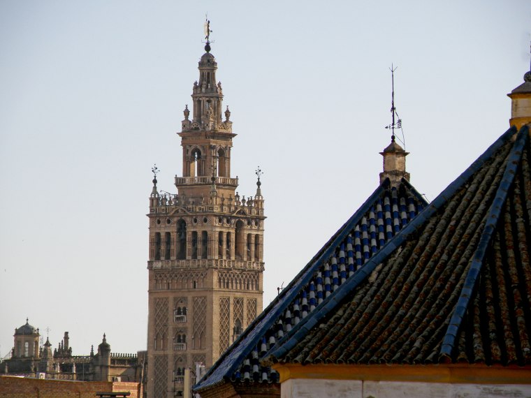 Zvonik etvrte najvee crkve na svetu, Katedrale u Sevilji, bivi je minaret damije; Foto: Ivana Dukevi