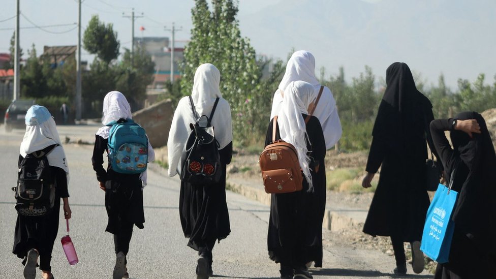 kolski dani su prolost za veinu avganistanskih tinejderki/Getty Images