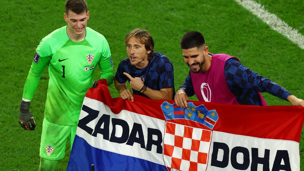 Hrvatski igrai posle pobede nad Japanom u osmini finala na penale/Reuters/LEE SMITH