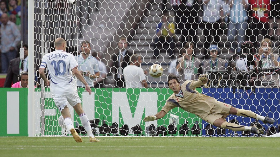 Zidan i Bufon u duelu/Getty Images