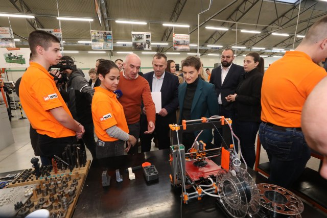 Foto: TANJUG/ VLADA REPUBLIKE SRBIJE/ SLOBODAN MILJEVI/ bg