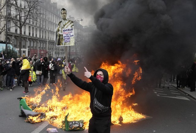 Tanjug/AP Photo/Christophe Ena