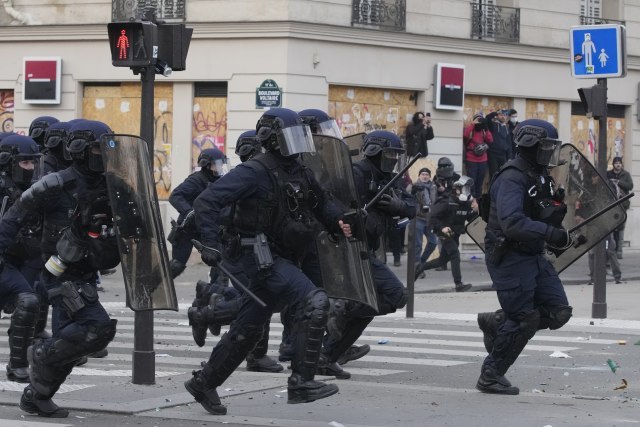 Tanjug/AP Photo/Christophe Ena