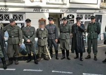 Muškarci su nosili uniforme koji su nosili vojnici SS divizije/Facebook
