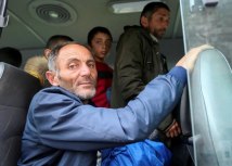 Grupa iseljenika stiže u Jermeniju/Reuters