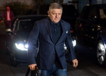 Robert Fico trai da se zaustavi pomo Ukrajini/EPA