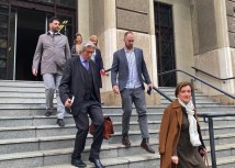 Završnom roèištu pred Apelacionim sudom u Beogradu prisustvovala je nekolicina novinara i diplomata - policija nije dozvolila fotografisanje okrivljenog/BBC