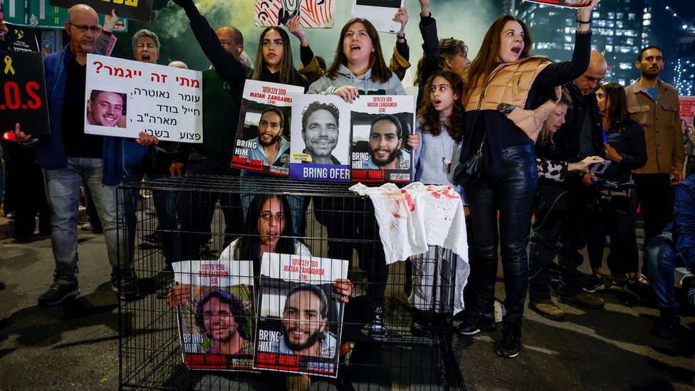 U protestima ispred sedita izraelske vojske u Tel Avivu uhapeno je oko 300 ljudi/Reuters