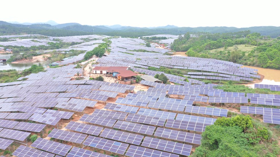 Solarni paneli dominiraju krajolikom u ovom delu Kine, a paneli napravljeni u Kini ine 97 odsto onih postavljenih irom Evrope/Wang Xiqing/BBC