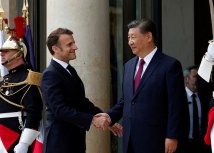 Makron i Si u Parizu 6. maja 2024./Reuters/Gonzalo Fuentes
