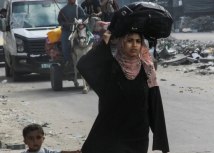 Agencija UN za palestinske izbeglice (UNRVA) upozorava da su naredbe o bombardovanju i evakuaciji &do hiljade raseljenih porodica i sve veeg straha& u severnoj Gazi/Reuters